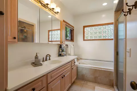 Bath - 4325 E Burt Lake Rd, Cheboygan, MI 49721 photo 2 of 7