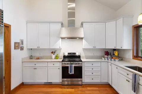 Kitchen - 4325 E Burt Lake Rd, Cheboygan, MI 49721 photo 7 of 10