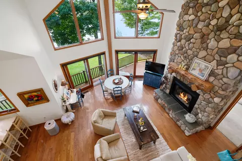 Living - 4325 E Burt Lake Rd, Cheboygan, MI 49721 photo 6 of 12