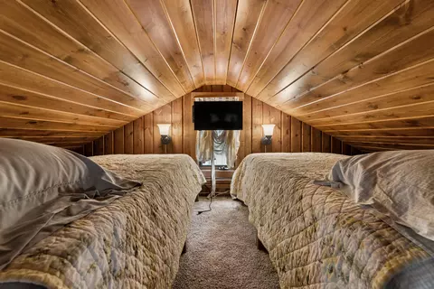 Bedroom - 4357 Broughton Dr, Mio, MI 48647 photo 5 of 5