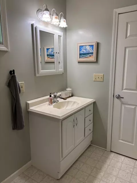 Bath - 15863 N Us 23, Ocqueoc, MI 49759 photo 10 of 10