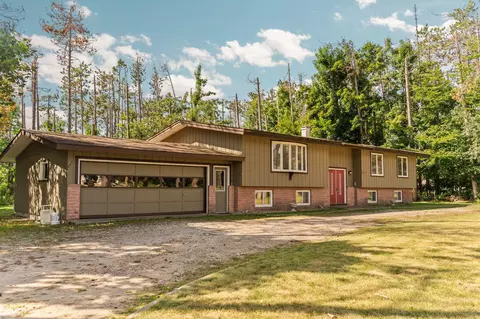 347 S Estates Dr, Gaylord, MI 49735