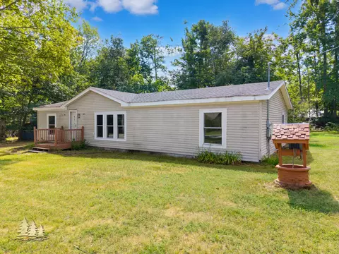 1899 John St, Gaylord, MI 49735