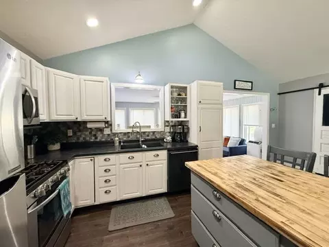 Kitchen - 3175 W Maplehurst Dr, Roscommon, MI 48653 photo 6 of 6