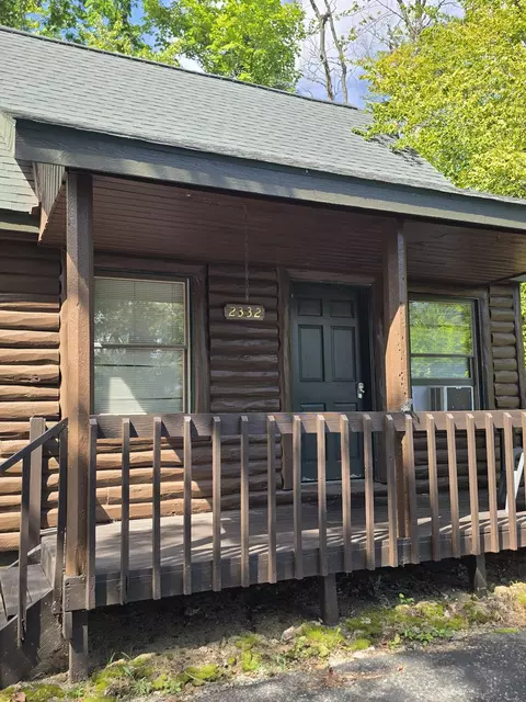 2332 Cabin Cv, Gaylord, MI 49735