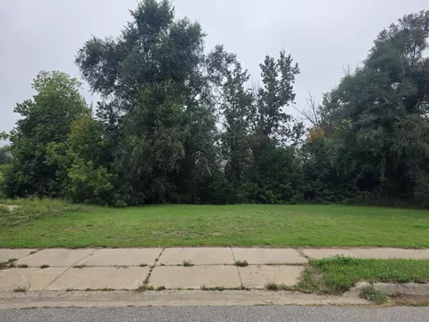 207 Alger St, Grayling, MI 49738 photo 3