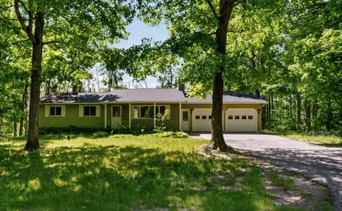 886 Knollwood Ln, Gaylord, MI 49735