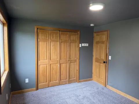 Bedroom - 1638 S Stephan Bridge Rd, Grayling, MI 49738 photo 3 of 4
