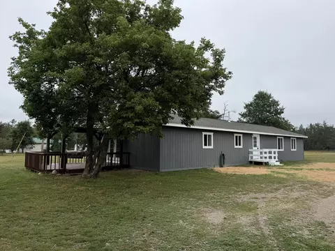 Exterior - 1638 S Stephan Bridge Rd, Grayling, MI 49738 photo 2 of 5