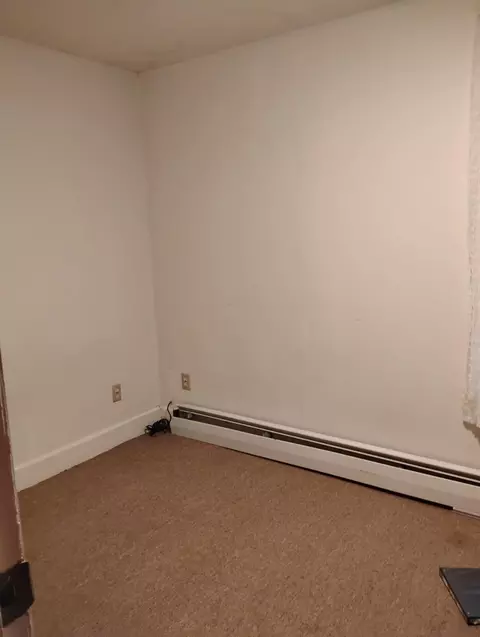 Bedroom - 639 Duncan Ave, Cheboygan, MI 49721 photo 2 of 2