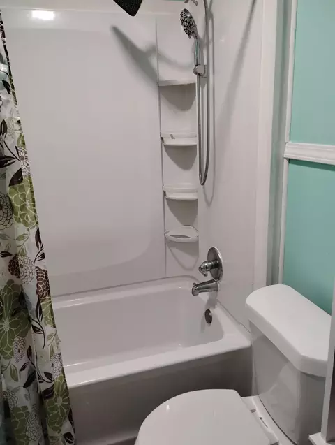 Bath - 639 Duncan Ave, Cheboygan, MI 49721 photo 2 of 2