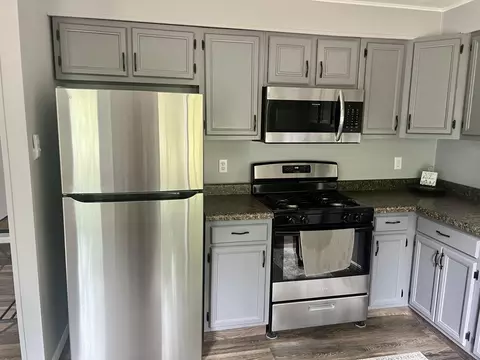 Kitchen - 10567 Alpine Dr, Grayling, MI 49738 photo 2 of 2