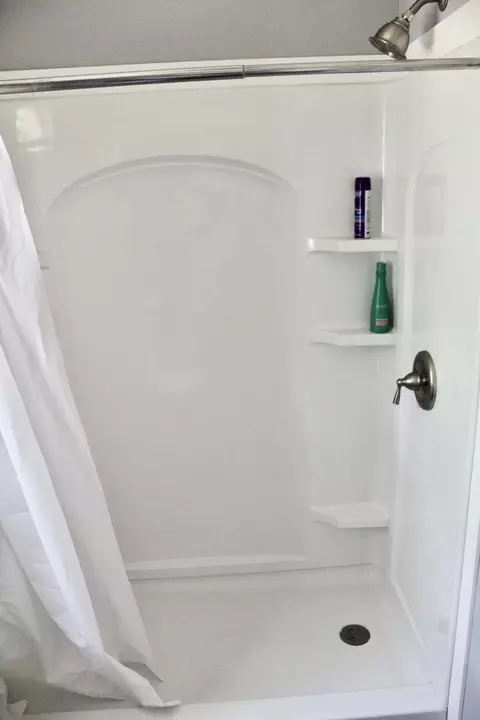 Bath - 10567 Alpine Dr, Grayling, MI 49738 photo 3 of 3