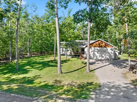 6774 Dogwood Ct, Gaylord, MI 49735