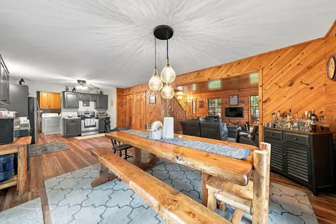 Dining - 215 Cardinal Ave, Roscommon, MI 48653 photo 4 of 4