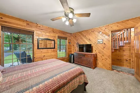Bedroom - 215 Cardinal Ave, Roscommon, MI 48653 photo 3 of 11