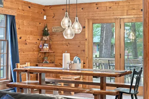 Dining - 215 Cardinal Ave, Roscommon, MI 48653 photo 3 of 4