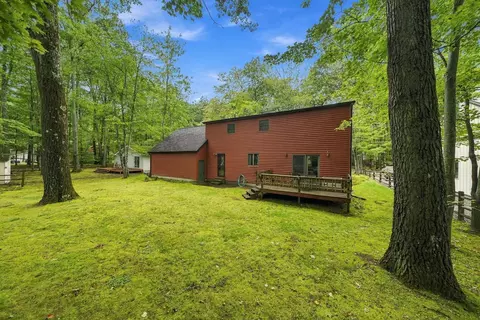 Exterior - 215 Cardinal Ave, Roscommon, MI 48653 photo 7 of 8
