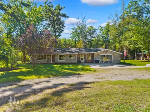Exterior - 3070 S Mount Tom Rd, Mio, MI 48647 photo 2 of 13