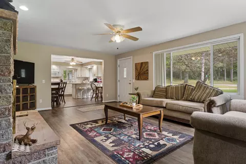 Living - 3070 S Mount Tom Rd, Mio, MI 48647 photo 2 of 5