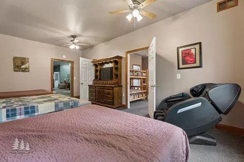 Bedroom - 3070 S Mount Tom Rd, Mio, MI 48647 photo 8 of 10