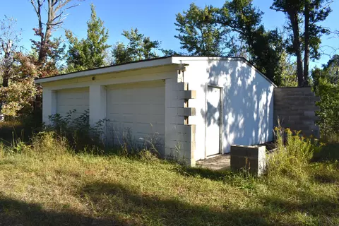 5780 Bear Lake Rd, Johannesburg, MI 49751