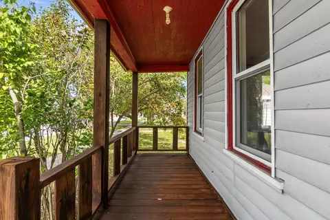 Exterior - 135 S D St, Cheboygan, MI 49721 photo 2 of 2