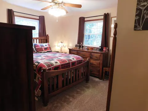 Bedroom - 286 E M-72 Hwy, Grayling, MI 49738 photo 1 of 8