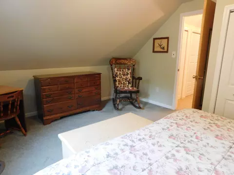 Bedroom - 286 E M-72 Hwy, Grayling, MI 49738 photo 5 of 8