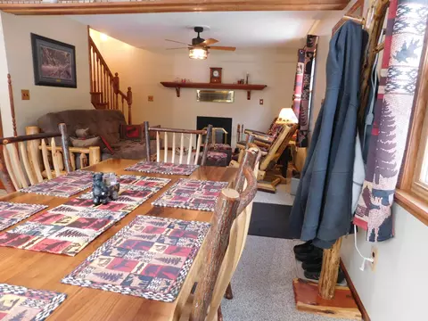 Dining - 286 E M-72 Hwy, Grayling, MI 49738 photo 3 of 4