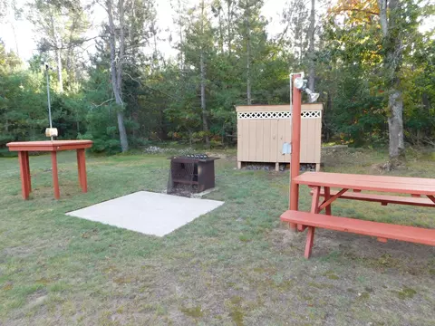 Exterior - 286 E M-72 Hwy, Grayling, MI 49738 photo 11 of 25