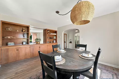 Dining - 909 Brooks St, Roscommon, MI 48653 photo 3 of 4