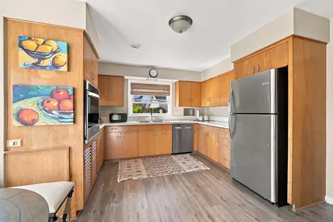 Kitchen - 909 Brooks St, Roscommon, MI 48653 photo 2 of 3