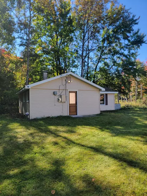 9457 Ester Dr, Saint Helen, MI 48656