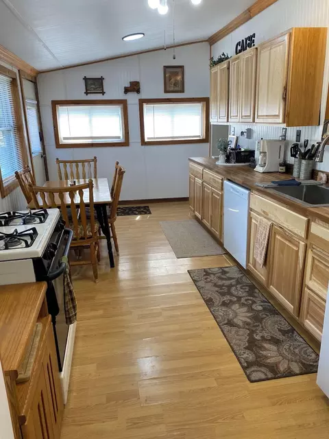 Kitchen - 2264 Ryno Rd, Luzerne, MI 48636 photo 3 of 4