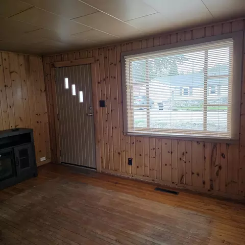 Living - 1065 Pine Rd, Alpena, MI 49707 photo 1 of 1