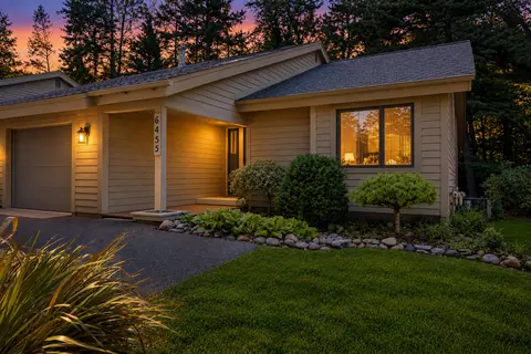 6455 Mission Rdg, Traverse City, MI 49686