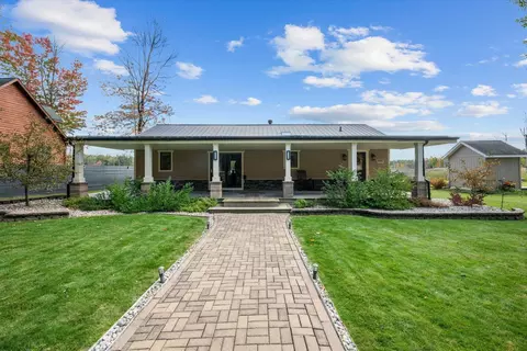 5898 Shadyshore Pkwy, Elmira, MI 49730