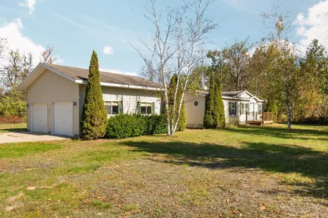 3955 Richlin Dr, Johannesburg, MI 49751