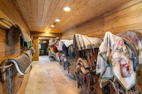 Entry Way - 10522 Rotter Rd, Alanson, MI 49706 photo 7 of 7