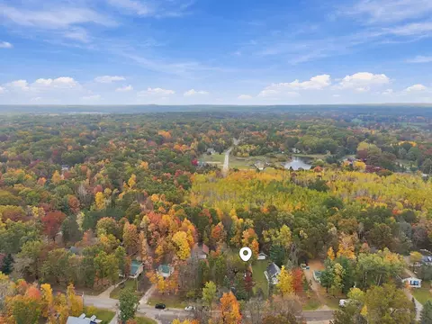 View/Area - 308 Winchester Dr, Roscommon, MI 48653 photo 4 of 9