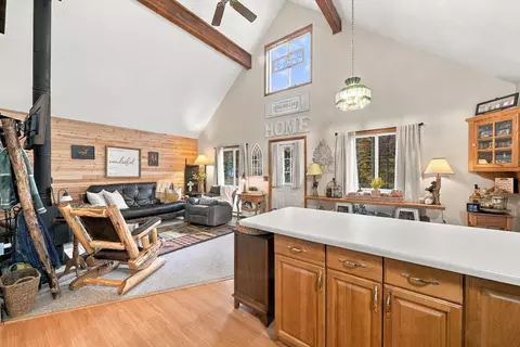 Entry Way - 308 Winchester Dr, Roscommon, MI 48653 photo 1 of 4