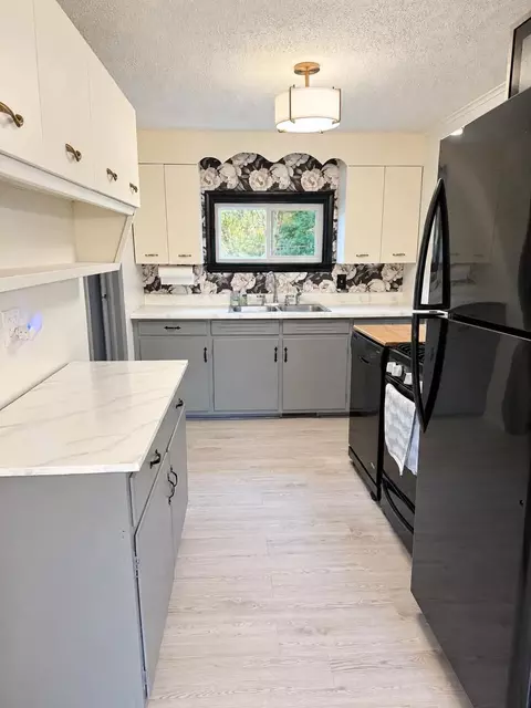 Kitchen - 2389 Werth Rd, Alpena, MI 49707 photo 2 of 4