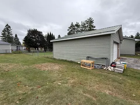 708 Plum St, Grayling, MI 49738 photo 10