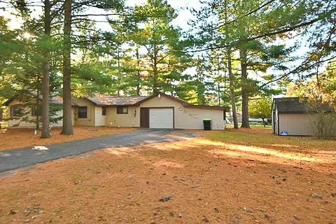 2821 4th St, Saint Helen, MI 48656