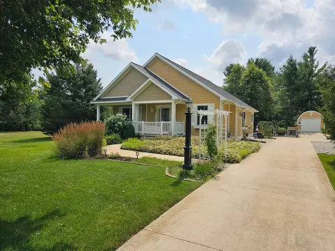 1949 Ashley Ln, Gaylord, MI 49735
