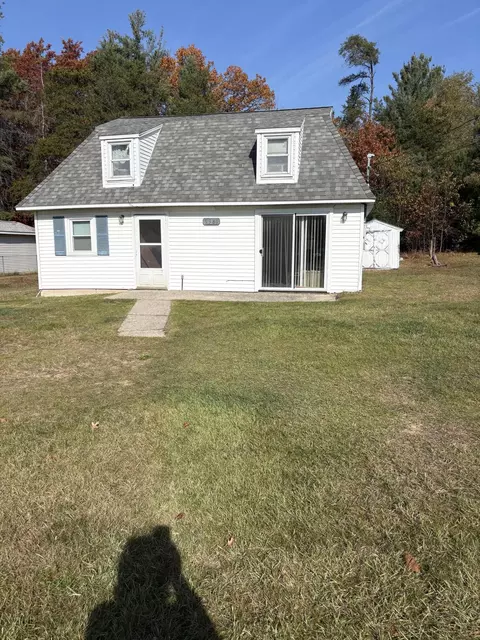 9961 W Carter Rd, Saint Helen, MI 48656