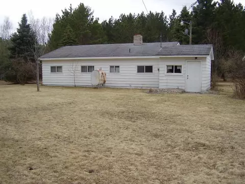 715 Stark Dr, Mio, MI 48647 photo 2
