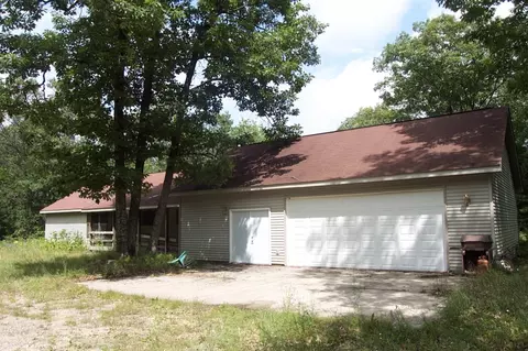 2525 Aarons Rd, Lewiston, MI 49756 photo 2