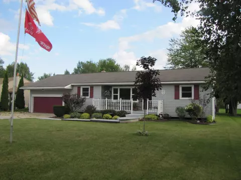 1127 Wayne Rd, Alpena, MI 49707 photo 1